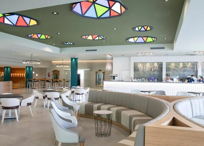 Evenia Olympic Palace Hotel 4*